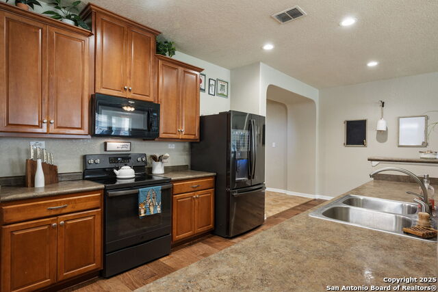 Image 11 of 29 For 208 Cold River