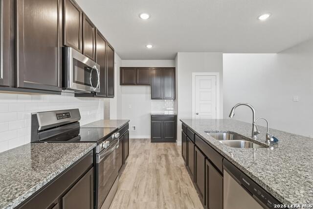 Image 12 of 25 For 8521 Merlin Cove