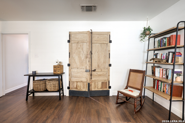 Image 12 of 34 For 791 Edwards  