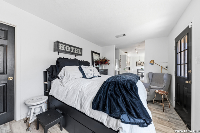 Image 26 of 34 For 791 Edwards  