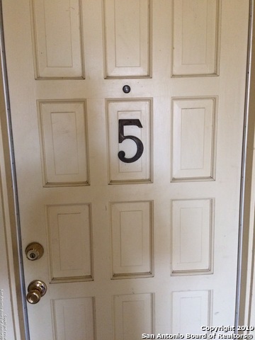 Image 4 of 11 For 230 Mulberry Ave E 5