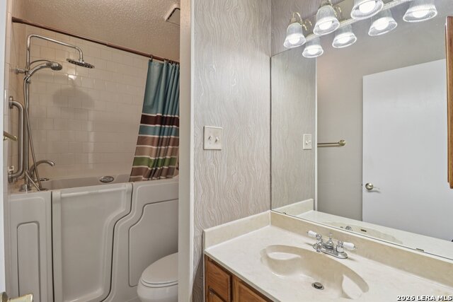 Listing photo id 8 for 1101 Andre  