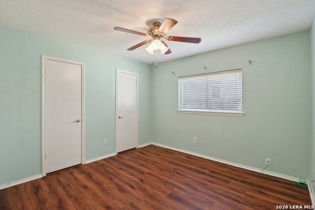 Listing photo id 11 for 1101 Andre  