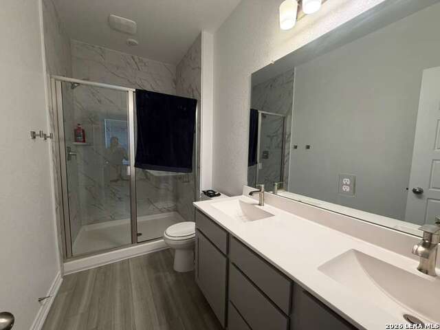 Image 12 of 22 For 2429 Corinthus Bend