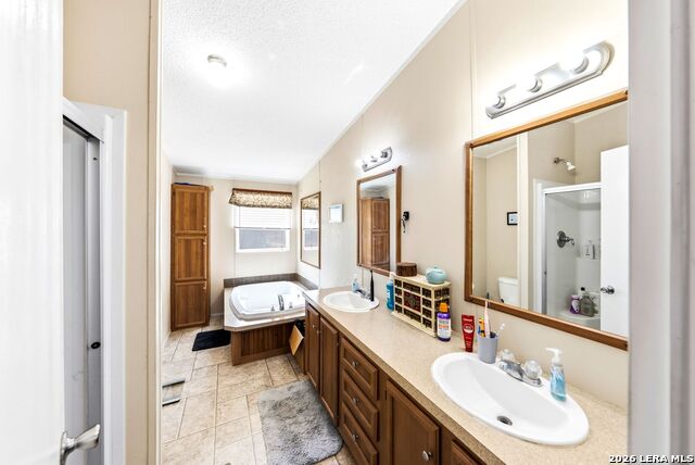 Image 11 of 34 For 200 Mil Encinos St