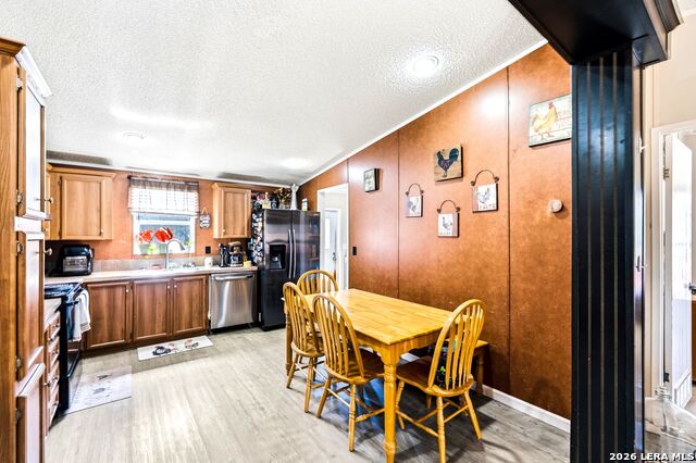 Image 18 of 34 For 200 Mil Encinos St