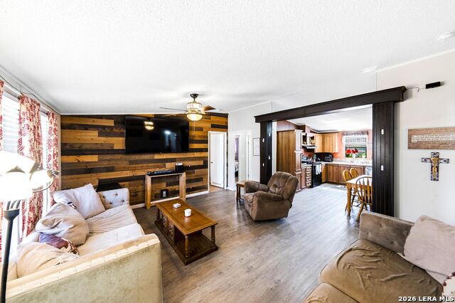 Image 19 of 34 For 200 Mil Encinos St