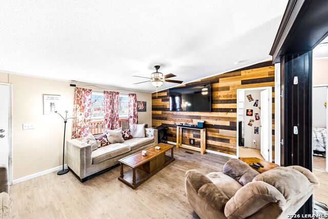 Image 21 of 34 For 200 Mil Encinos St