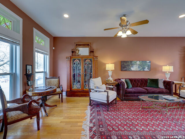 Image 15 of 50 For 400 Guenther E 2202