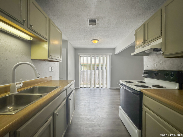 Image 6 of 17 For 9627 Vale  