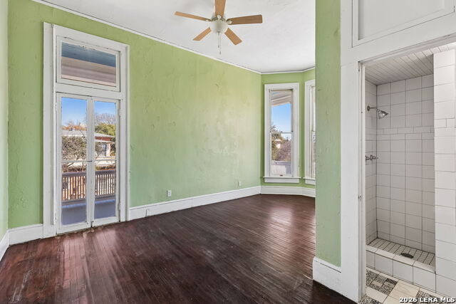 Image 33 of 68 For 339 Woodlawn Ave W