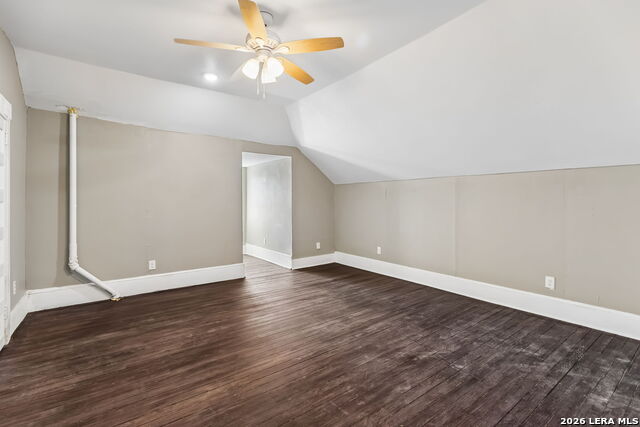 Image 52 of 68 For 339 Woodlawn Ave W