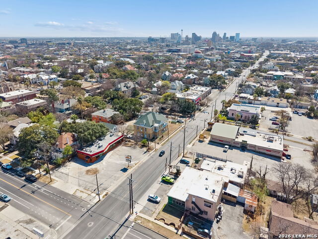 Image 62 of 68 For 339 Woodlawn Ave W