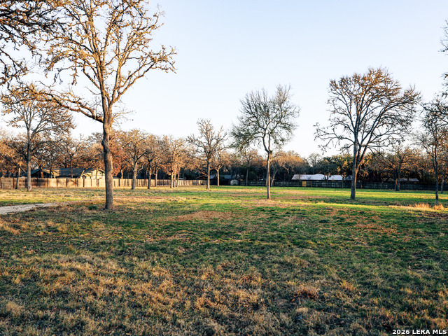 Image 4 of 5 For 1025 Blanco  