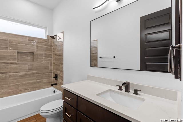 Image 25 of 30 For 15509 York  