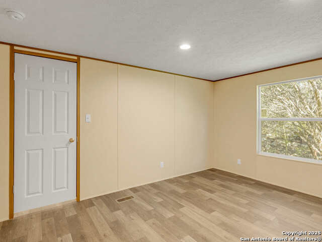 Image 21 of 29 For 1230 Greenbriar