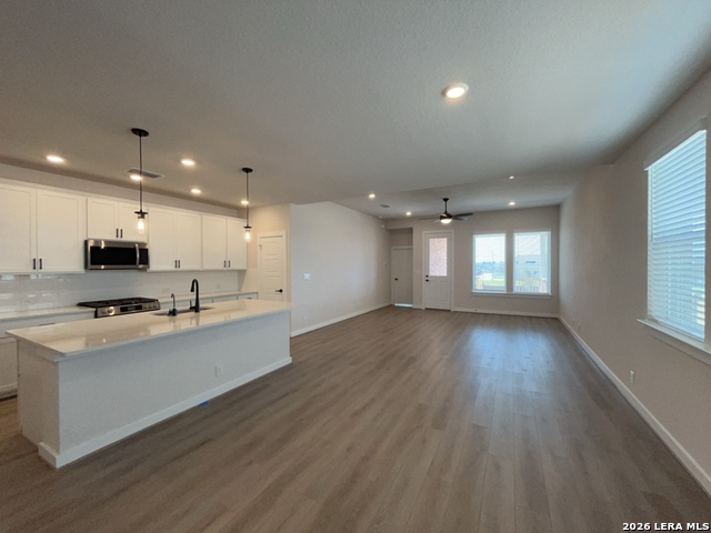 Image 10 of 58 For 5958 Edna Pt.