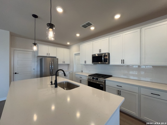 Image 14 of 58 For 5958 Edna Pt.