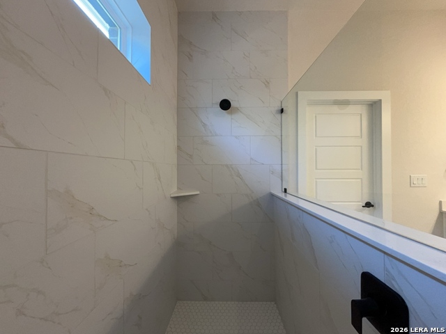 Image 21 of 58 For 5958 Edna Pt.