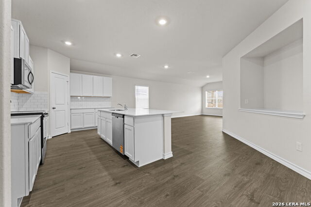 Image 6 of 27 For 138 Lilli's Lane