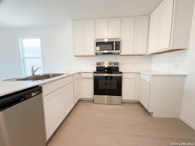 Image 2 of 15 For 336 Pacific Waters