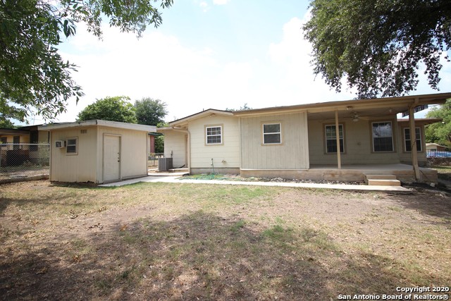 Image 20 of 28 For 314 Glenview Dr E