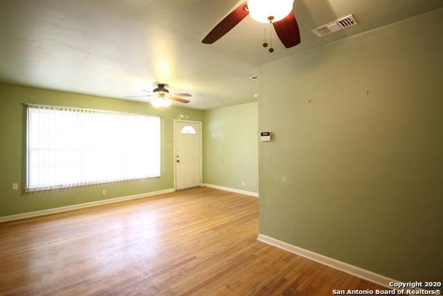 Image 23 of 28 For 314 Glenview Dr E