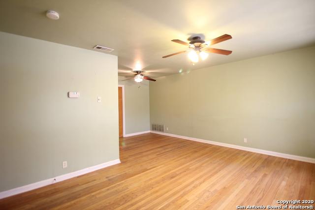 Image 24 of 28 For 314 Glenview Dr E