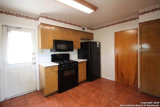 Image 27 of 28 For 314 Glenview Dr E