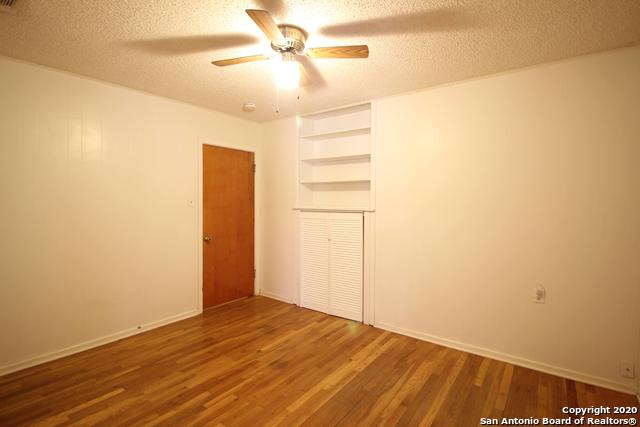 Image 5 of 28 For 314 Glenview Dr E