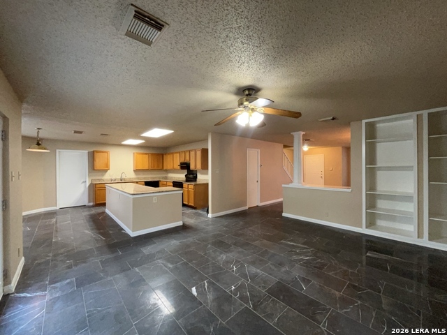 Image 13 of 52 For 2910 Redsky Pass