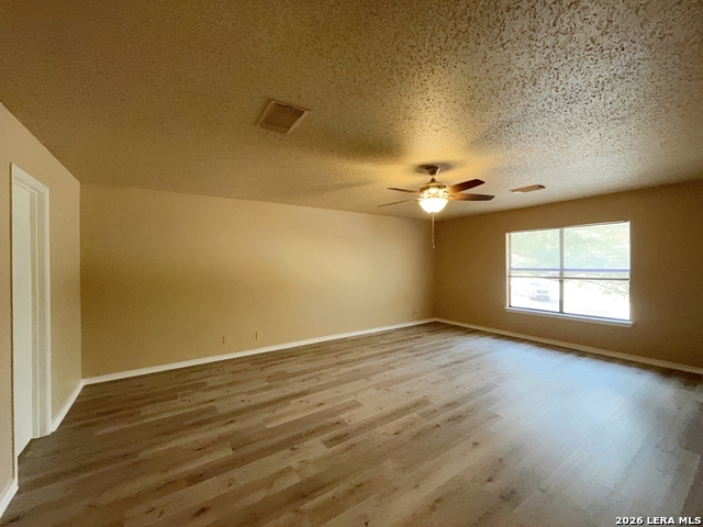 Image 21 of 52 For 2910 Redsky Pass