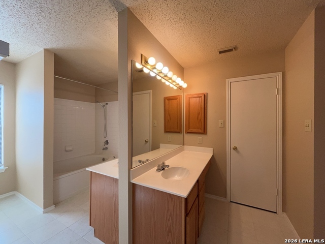 Image 24 of 52 For 2910 Redsky Pass