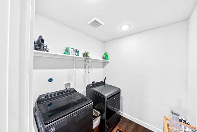 Image 35 of 43 For 216 Brook Shadow