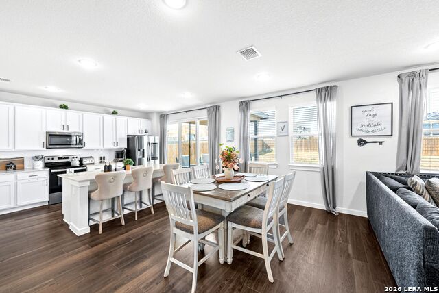 Image 9 of 43 For 216 Brook Shadow