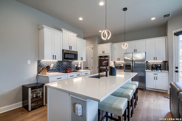 Image 11 of 37 For 819 Saint James