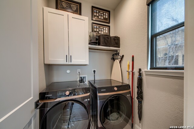 Image 17 of 37 For 819 Saint James