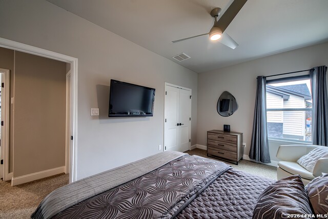 Image 22 of 37 For 819 Saint James