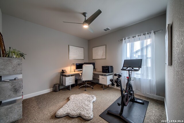 Image 23 of 37 For 819 Saint James