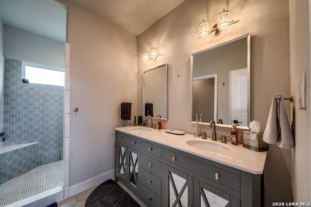 Image 30 of 37 For 819 Saint James