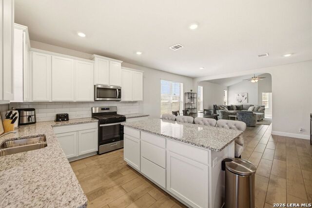 Image 14 of 36 For 223 Red Rock Canyon