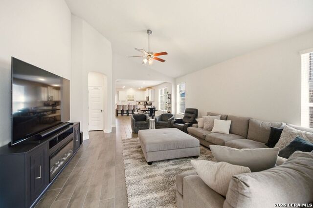 Image 6 of 36 For 223 Red Rock Canyon