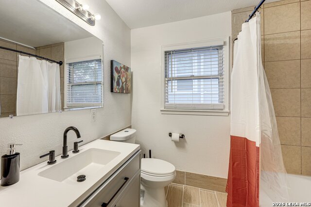 Image 20 of 24 For 332 Natalen  