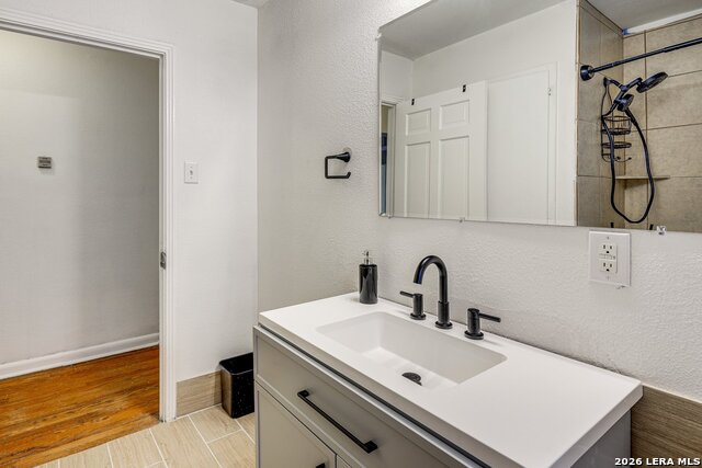 Image 21 of 24 For 332 Natalen  