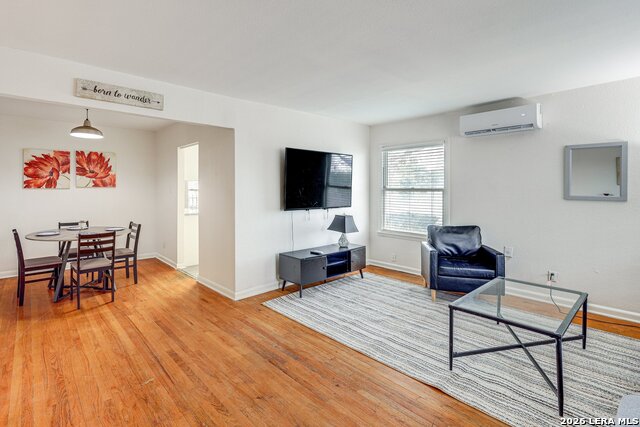 Image 4 of 24 For 332 Natalen  