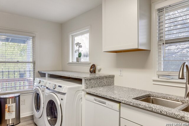 Image 9 of 24 For 332 Natalen  