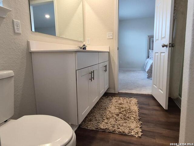 Listing photo id 15 for 5819 Rolling Glen