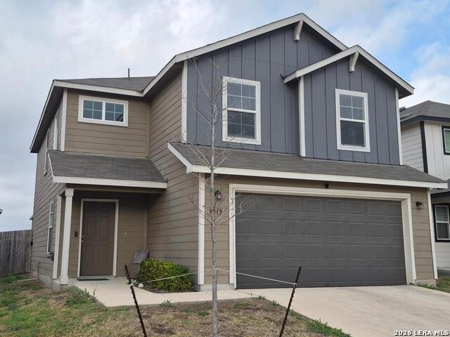 Listing photo id 0 for 5819 Rolling Glen