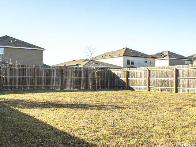 Listing photo id 26 for 5819 Rolling Glen