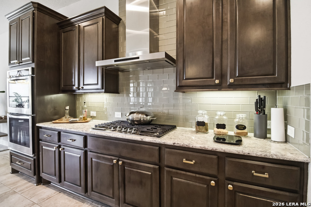 Image 18 of 47 For 2006 Buckner